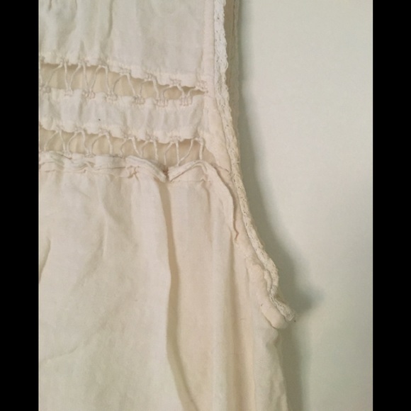 Vintage style cream tank - Picture 4 of 5